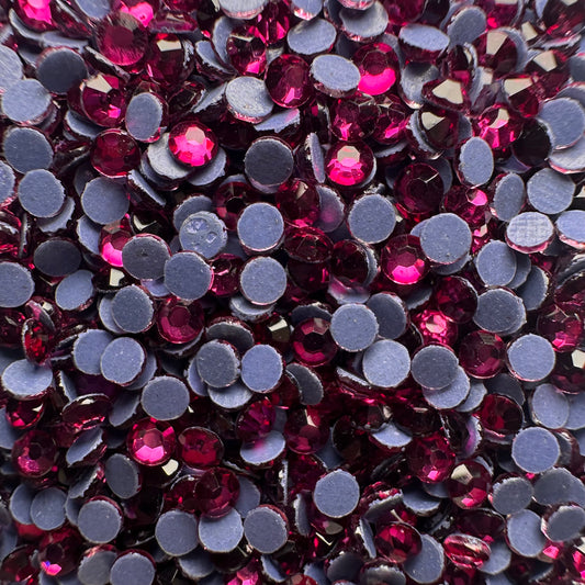 Fuchsia (kräftiges Pink) | DMC Hotfix Strasssteine 3mm (SS10) aus Glas – Premium Qualität – Menge wählbar