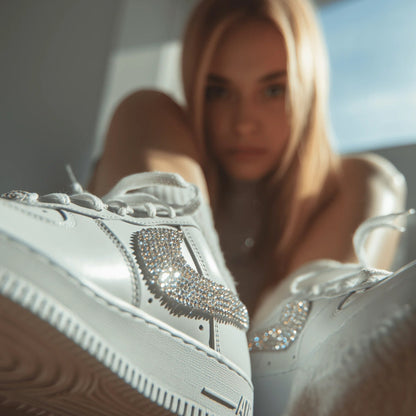 Nike Air Force 1 mit Strasssteinen